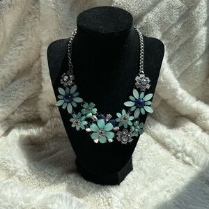 Adjustable Vivl Rhinestone Necklace